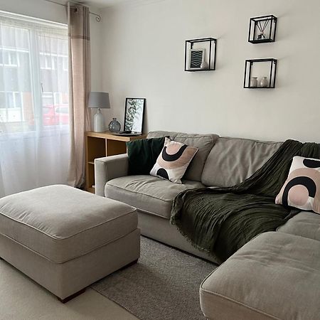 Stylish 3 Bed House Hitchin Βίλα Εξωτερικό φωτογραφία